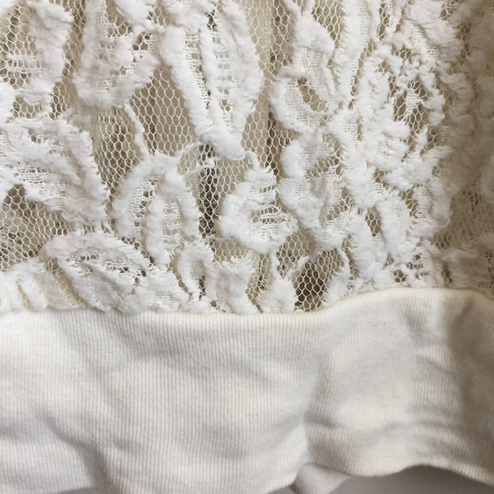 Lace bomber style jacket - Picture 5 of 6